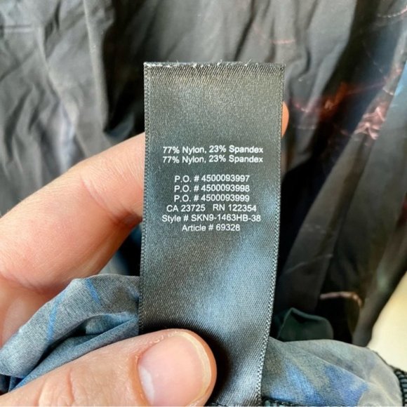 Aritzia Babaton Bodycon Longsleeve Top - Picture 6 of 6